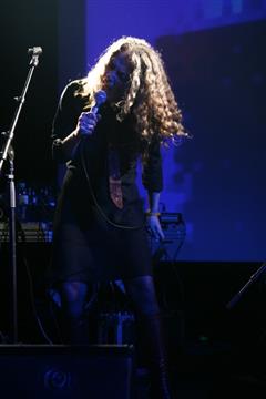 Metalycee's Melita Jurisic performing live